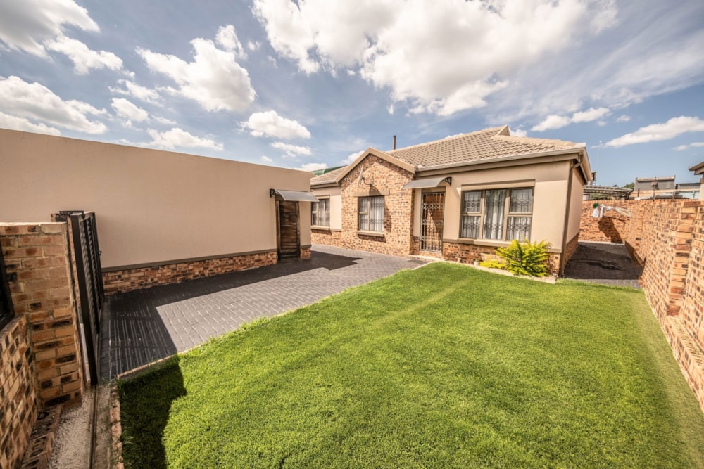 House for sale in Witbank Central (eMalahleni Central)  - 1WD1731946