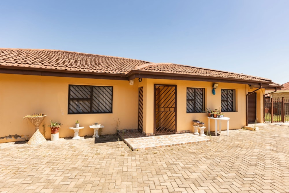 House for sale in Lennoxton - 1NW1722920