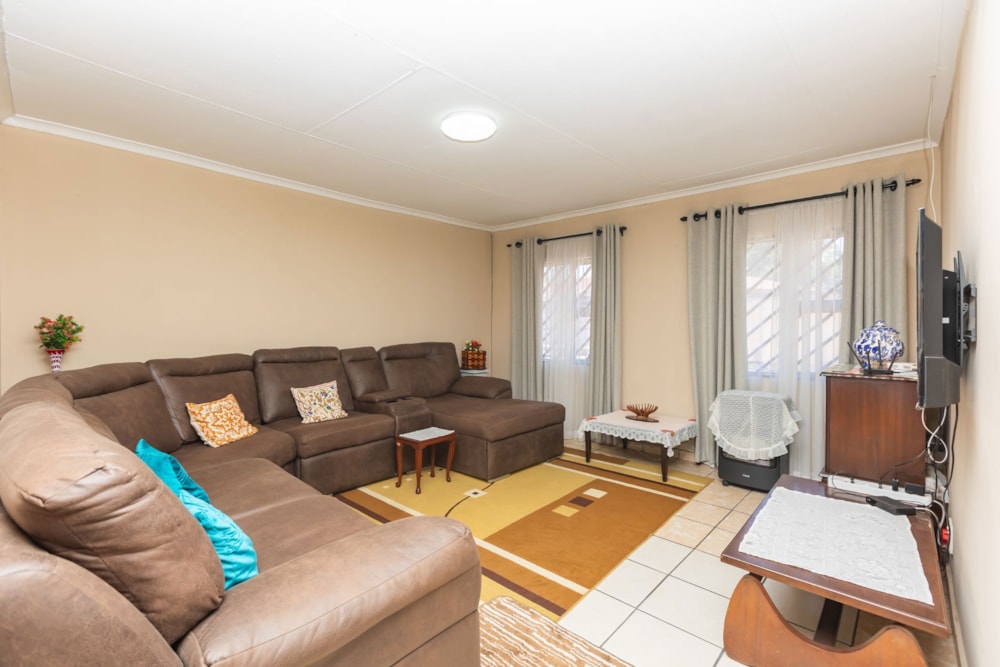 House for sale in Lennoxton - 1NW1722920