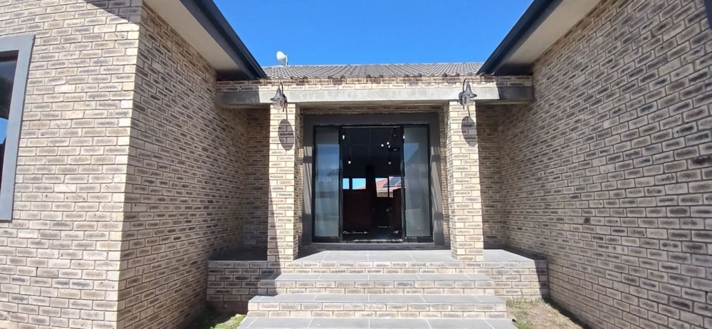 House for sale in Wave Crest - 1JF1728760