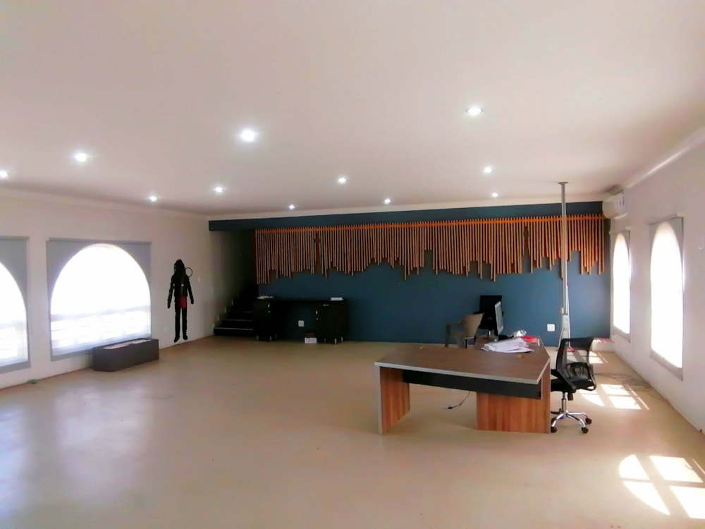 Commercial office to rent in Aspen Lakes - 1GV1681492