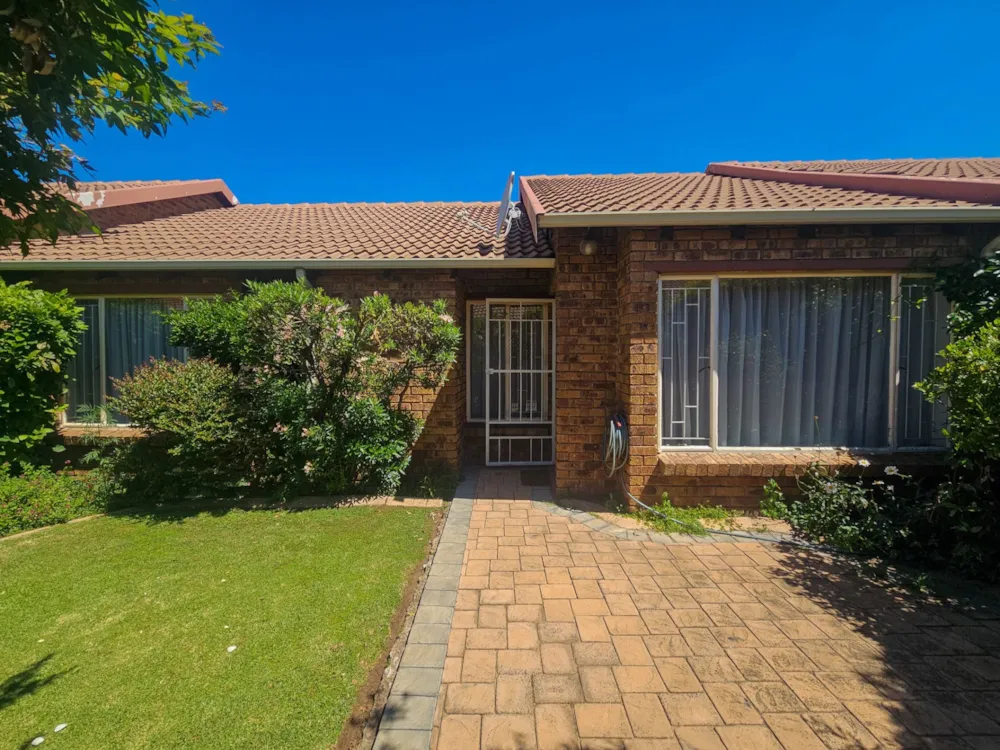 Townhouse sold in Dalpark Ext 1 - 1BJ1729381 Townhouse sold in Dalpark Ext 1 - 1BJ1729381