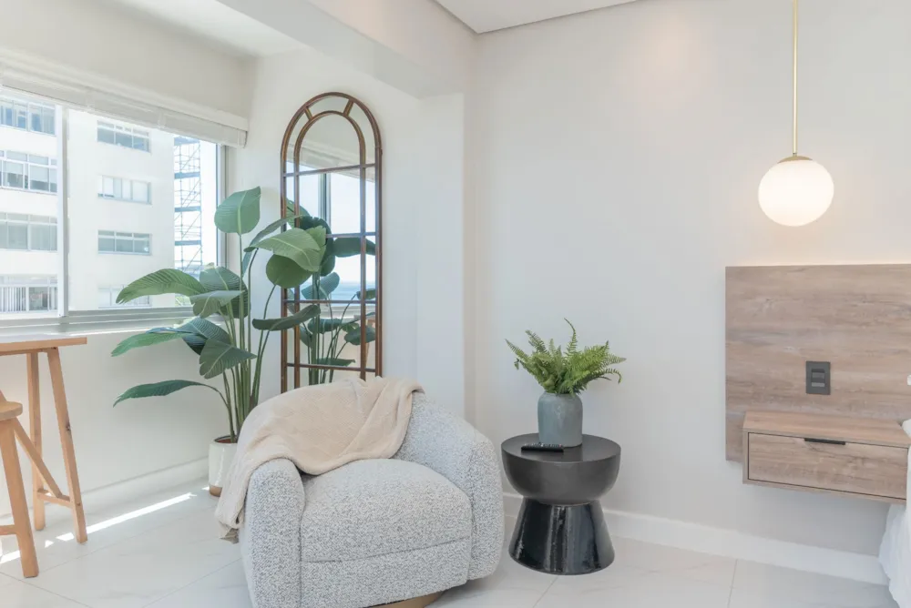 Studio apartment sold in Mouille Point - AS1727563 Studio apartment sold in Mouille Point - AS1727563