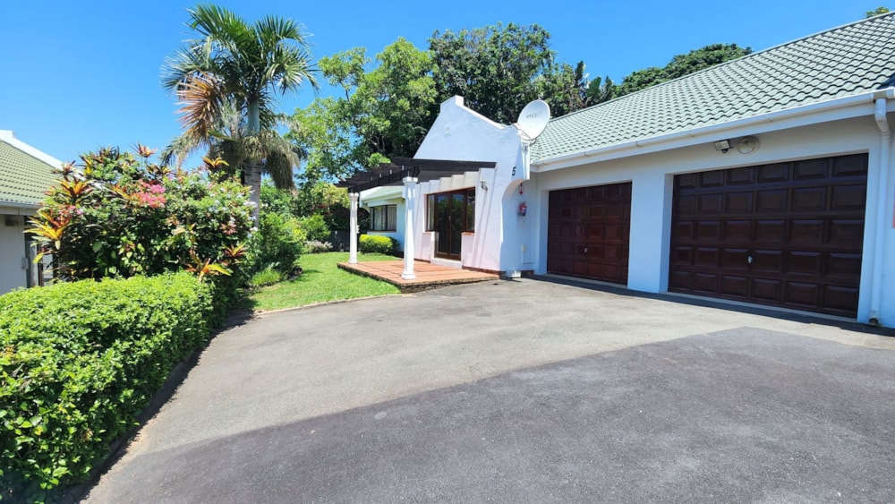 Townhouse for sale in Umtentweni - 1PSH1729398