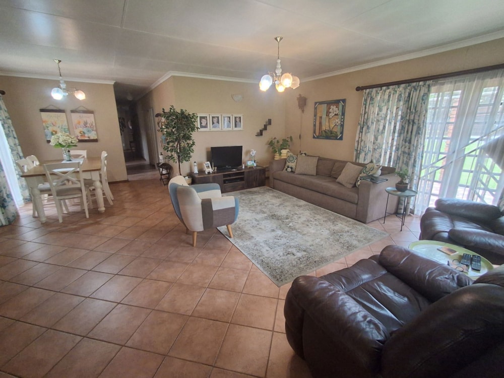 House for sale in Brenthurst - 1BJ1730762 House for sale in Brenthurst - 1BJ1730762