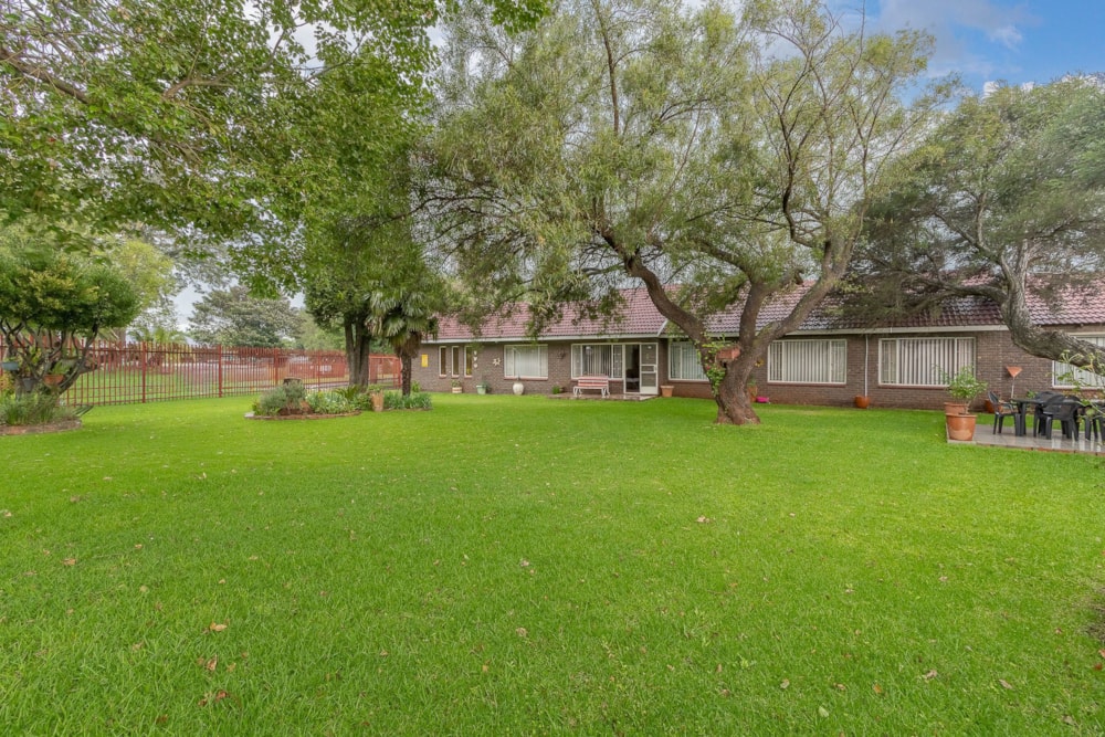 House for sale in Brenthurst - 1BJ1700264 House for sale in Brenthurst - 1BJ1700264