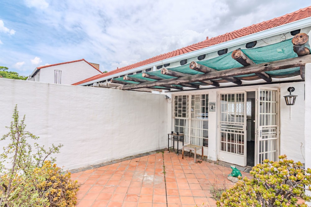 Apartment for sale in Sunnyside, Pretoria East - PT1730595