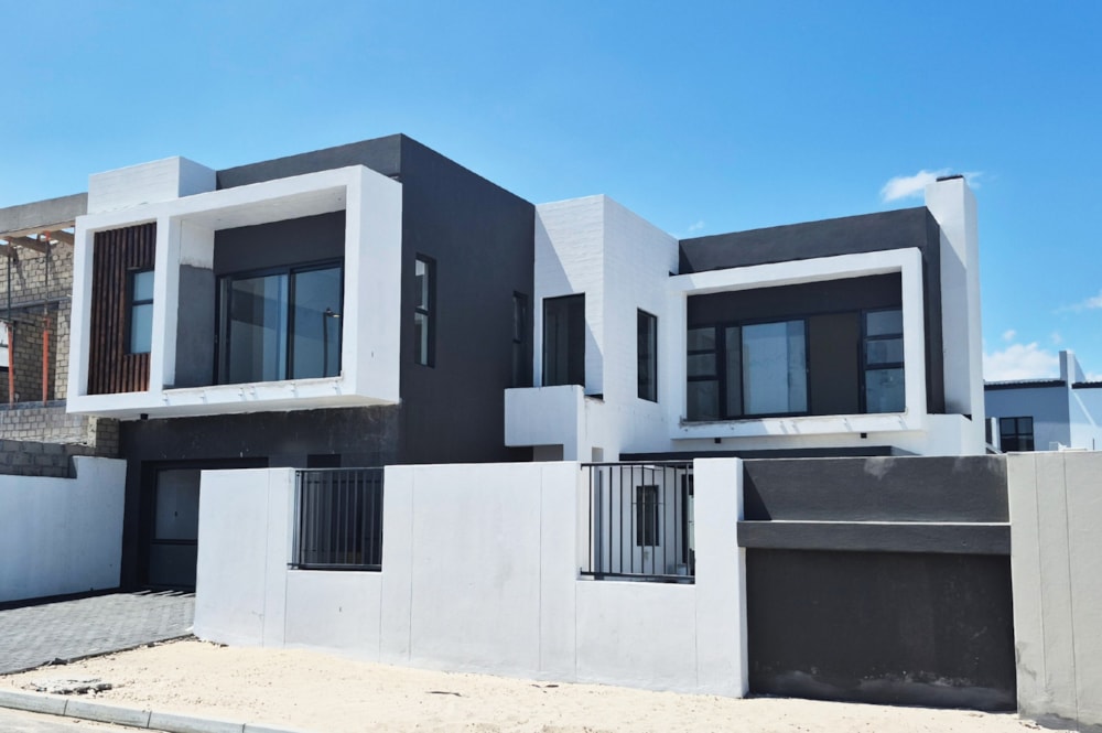 Double-storey house for sale in Sandown, Blouberg - 1TV1730929