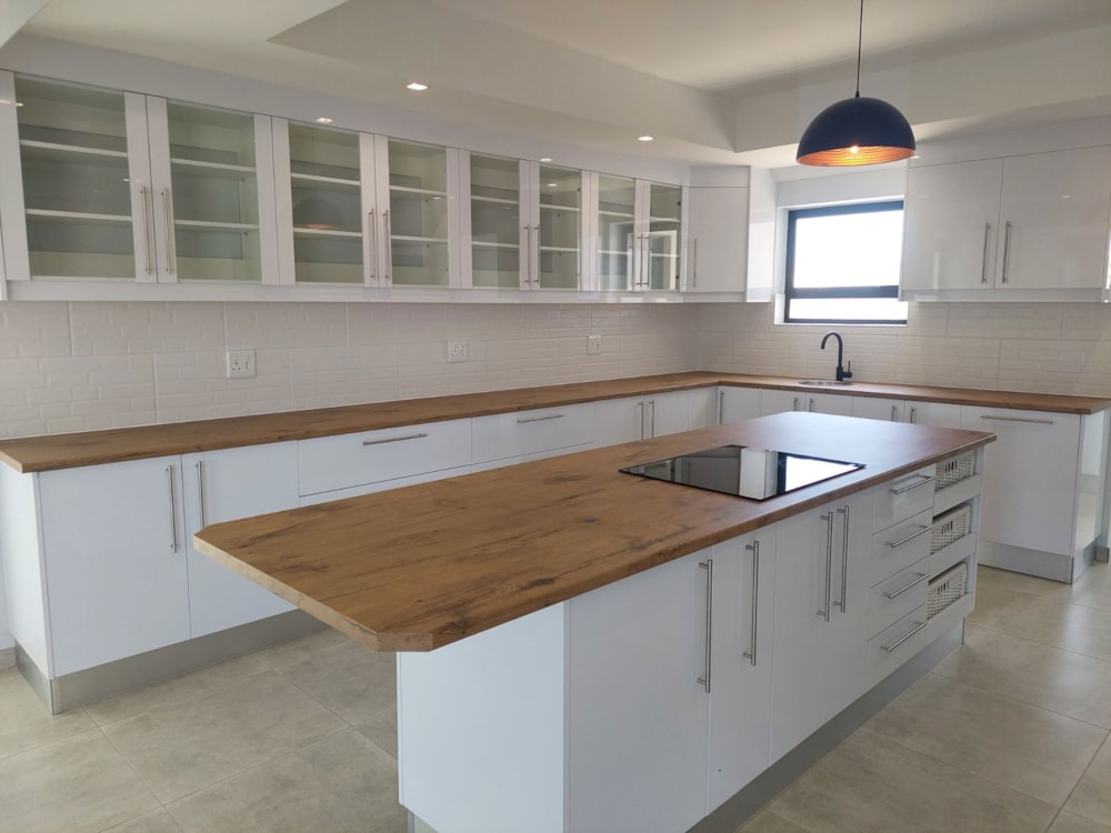 House for sale in Mile 4, Namibia - 3NM1709234 House for sale in Mile 4, Namibia - 3NM1709234