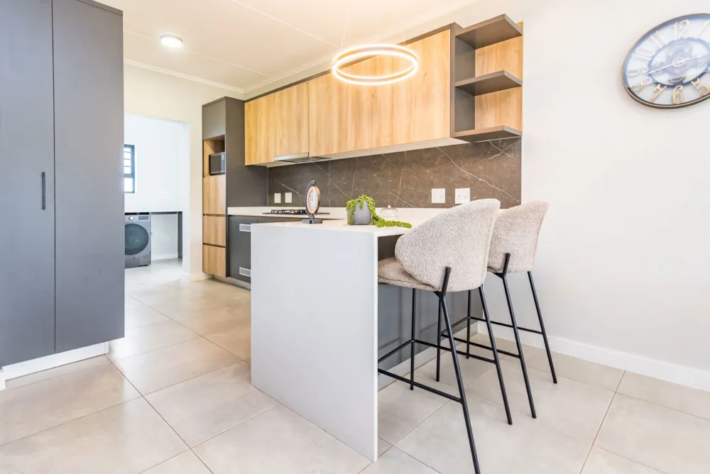 Security estate home let in Pinehaven - 1KR1728938 Security estate home let in Pinehaven - 1KR1728938