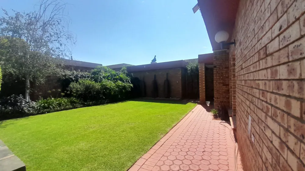 House for sale in Vanderbijlpark SE 3 - 1VT1730473 House for sale in Vanderbijlpark SE 3 - 1VT1730473