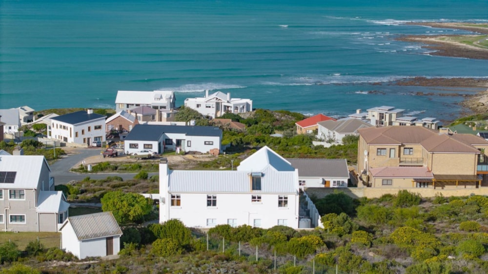 Double-storey house for sale in Struisbaai - 1SW1712791