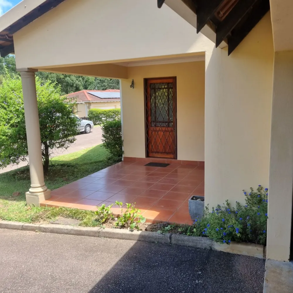 Townhouse let in Gillitts - 1KF1731305