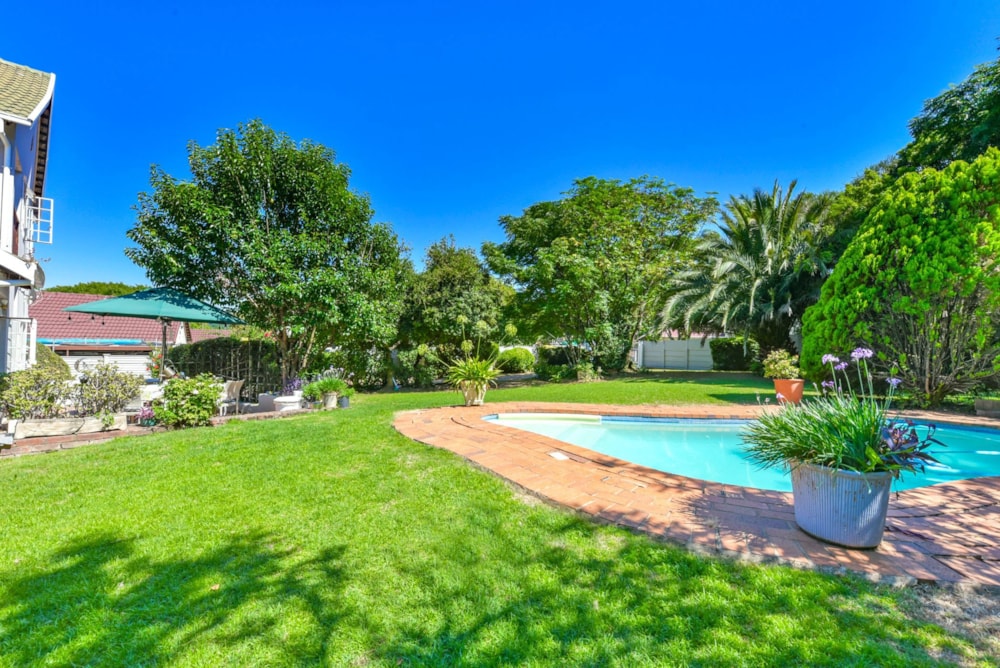Double-storey house for sale in Rivonia - HP1730215 Double-storey house for sale in Rivonia - HP1730215