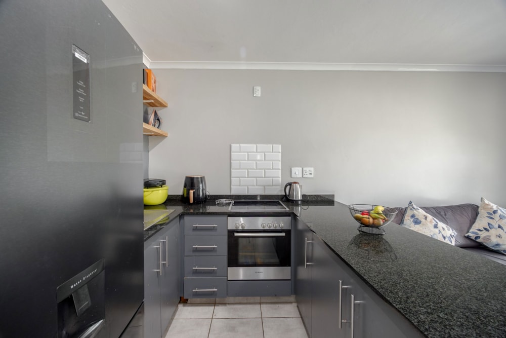 Apartment for sale in Waterfall, Upper Highway - 1KF1730462