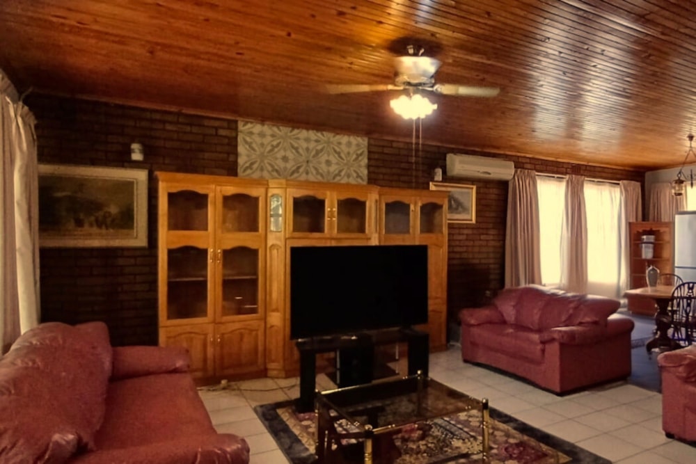 House for sale in Arbor Park, Newcastle - 1NW1729481