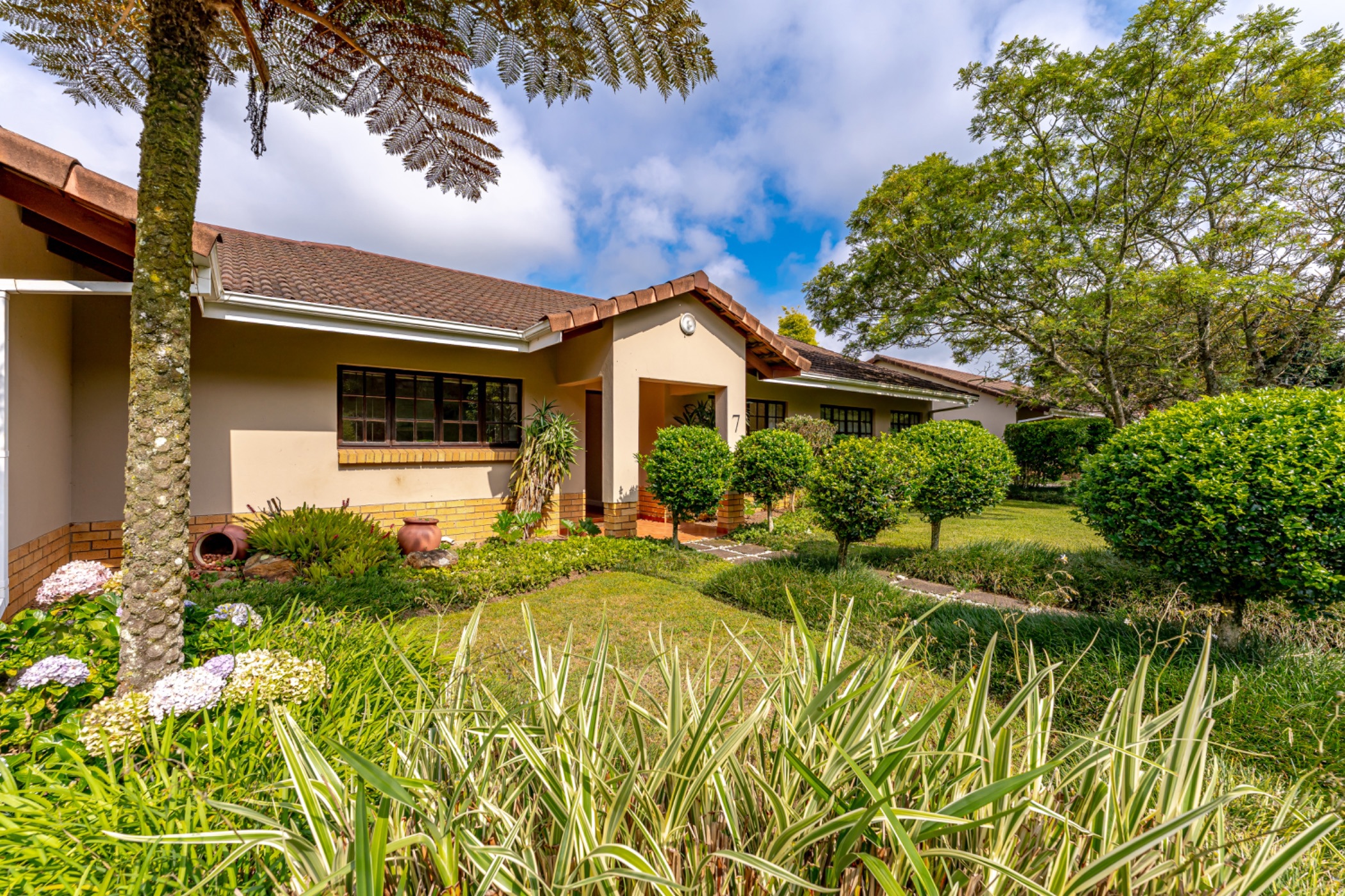 Townhouse for sale in Hillcrest, Upper Highway - 1KF1729307