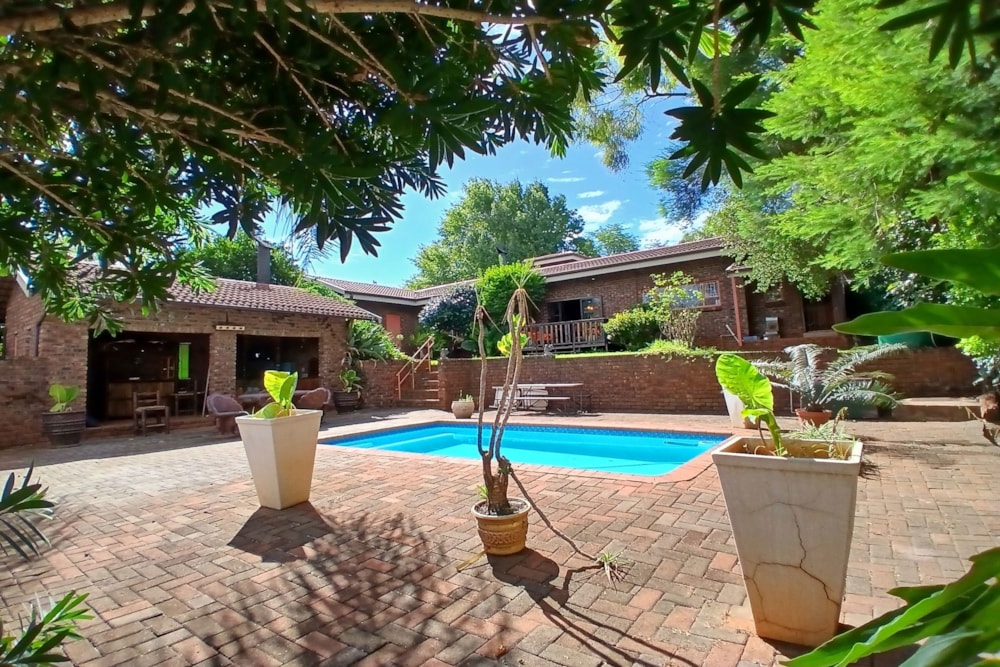 House for sale in Sunnyridge, Newcastle - 1NW1729826 House for sale in Sunnyridge, Newcastle - 1NW1729826