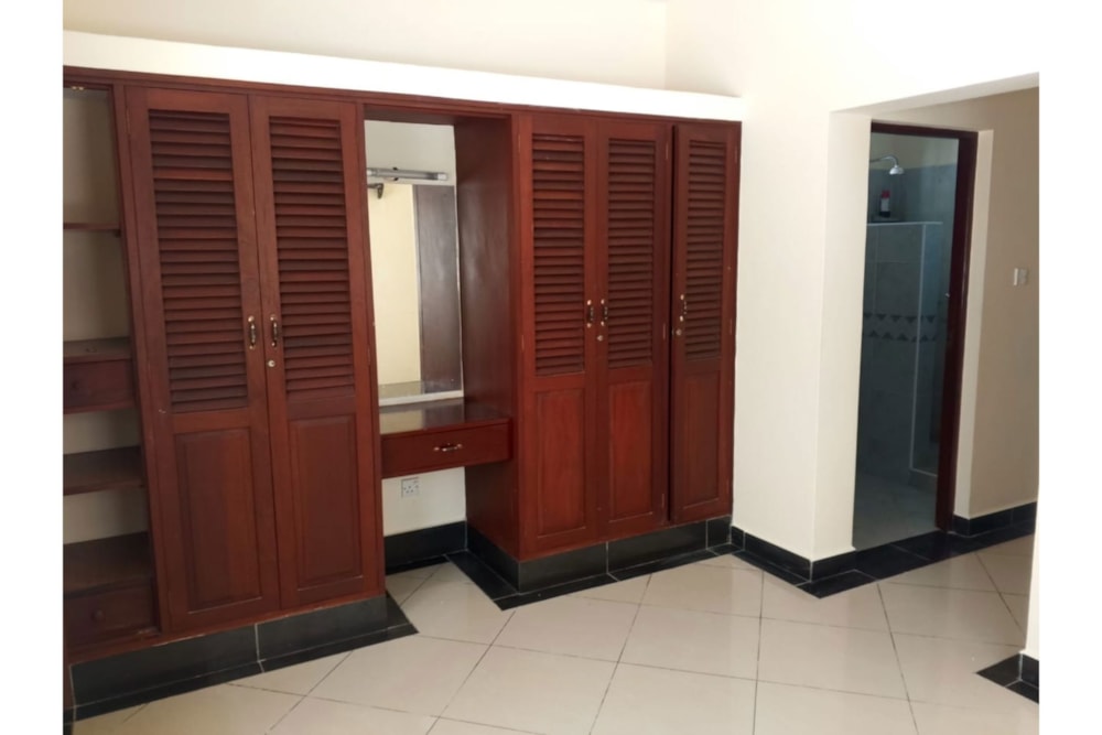 Townhouse to rent in Mombasa, Kenya - 3KE1721005