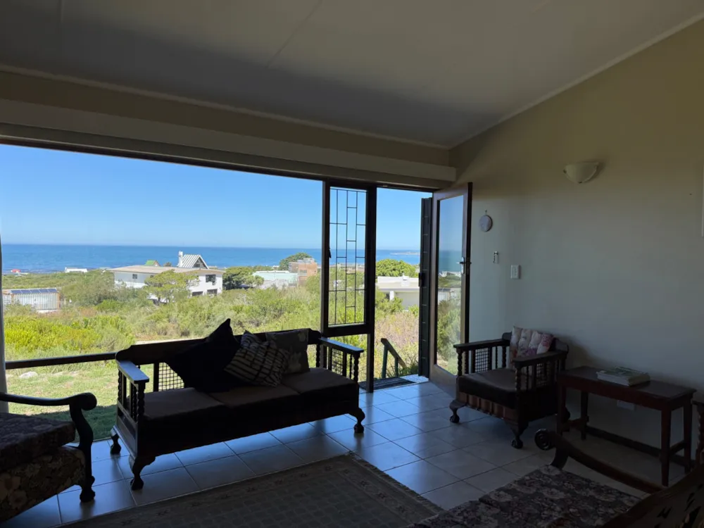 House let in Bettys Bay - KN1730482 House let in Bettys Bay - KN1730482