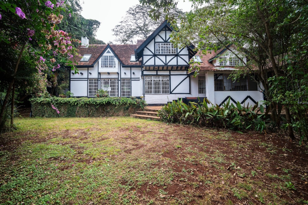 Townhouse for sale in Karen, Kenya - 3KE1728382