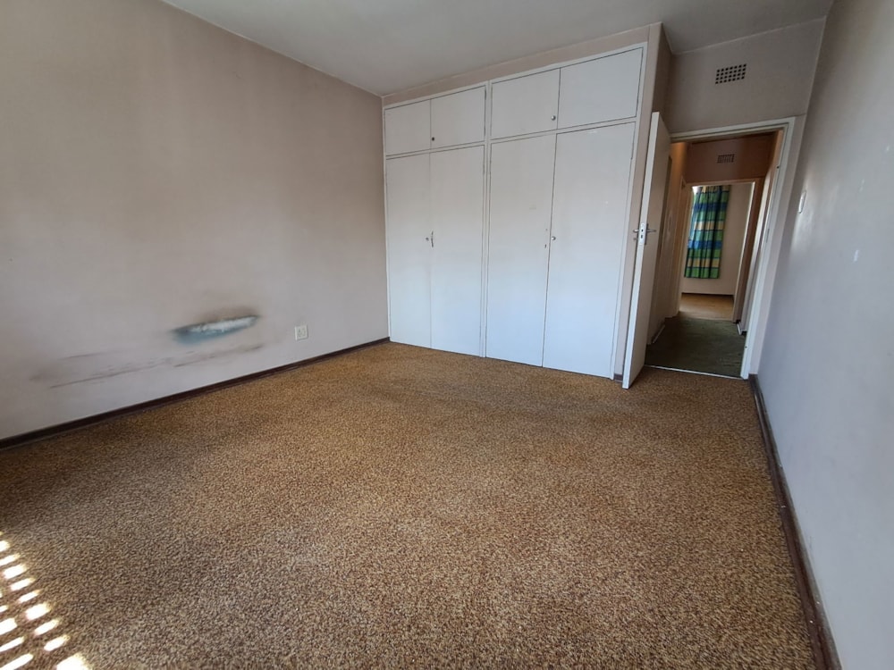 Apartment for sale in Booysens, Johannesburg - 1GV1728637 Apartment for sale in Booysens, Johannesburg - 1GV1728637