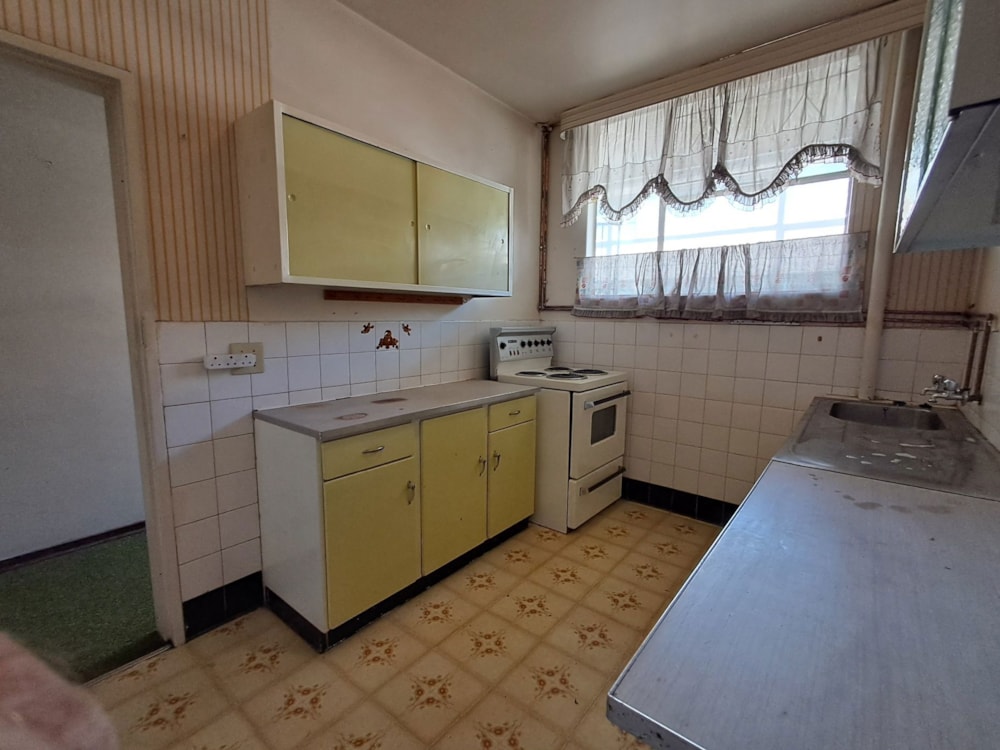 Apartment for sale in Booysens, Johannesburg - 1GV1728637 Apartment for sale in Booysens, Johannesburg - 1GV1728637