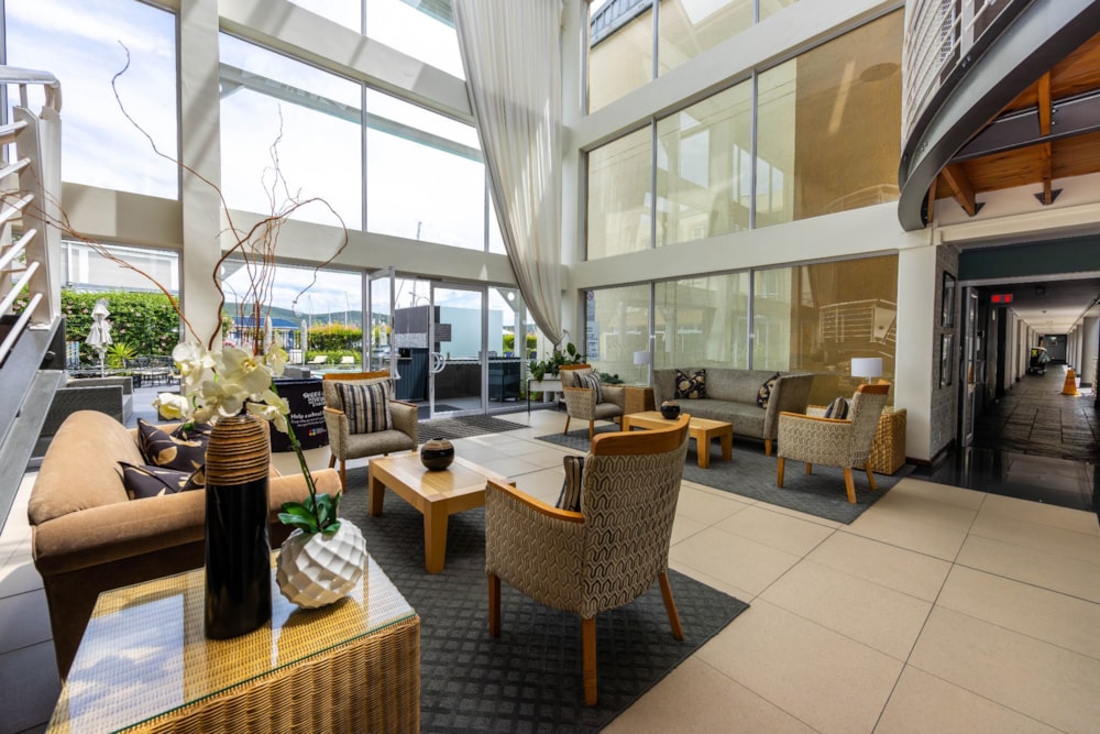 Hotel for sale in Knysna Central - 1KG1727937