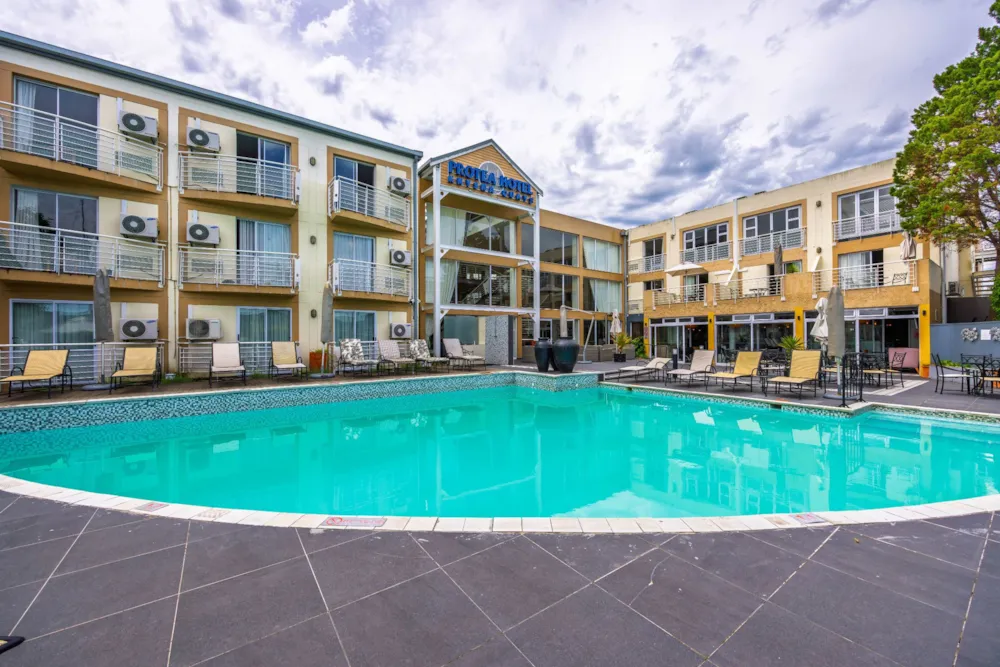 Hotel sold in Knysna Quays - 1KG1727937 Hotel sold in Knysna Quays - 1KG1727937