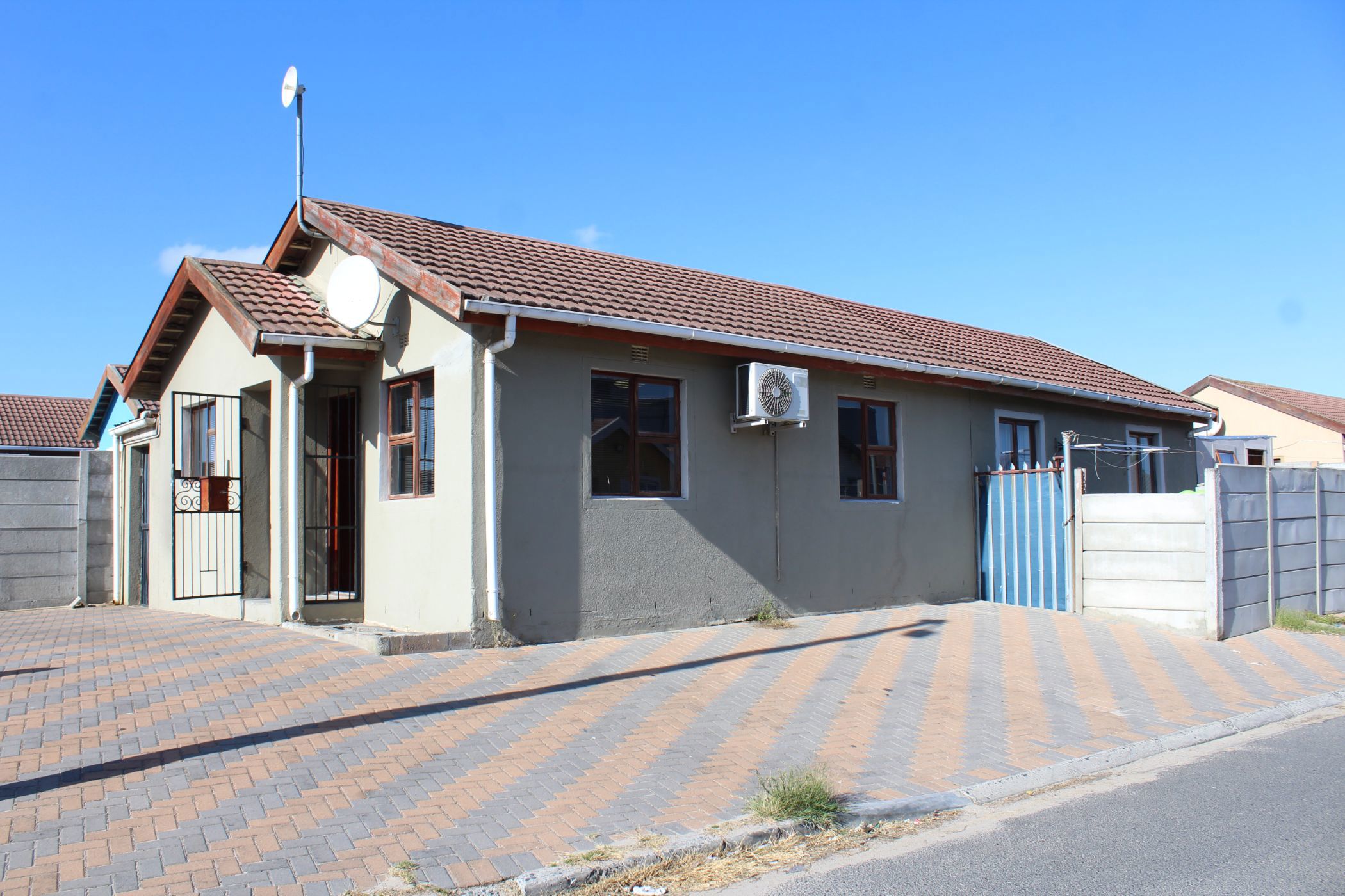 House for sale in Camelot, Kuils River - 1KV1731306