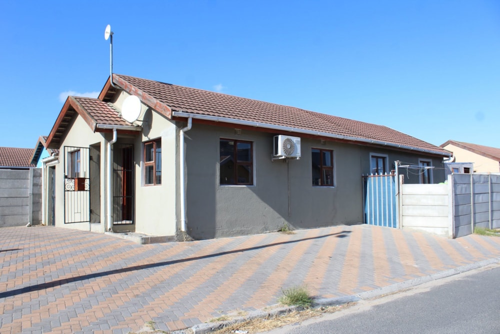 House for sale in Camelot, Kuils River - 1KV1731306