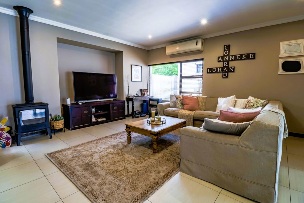 House for sale in Midstream Estate - CN1729775