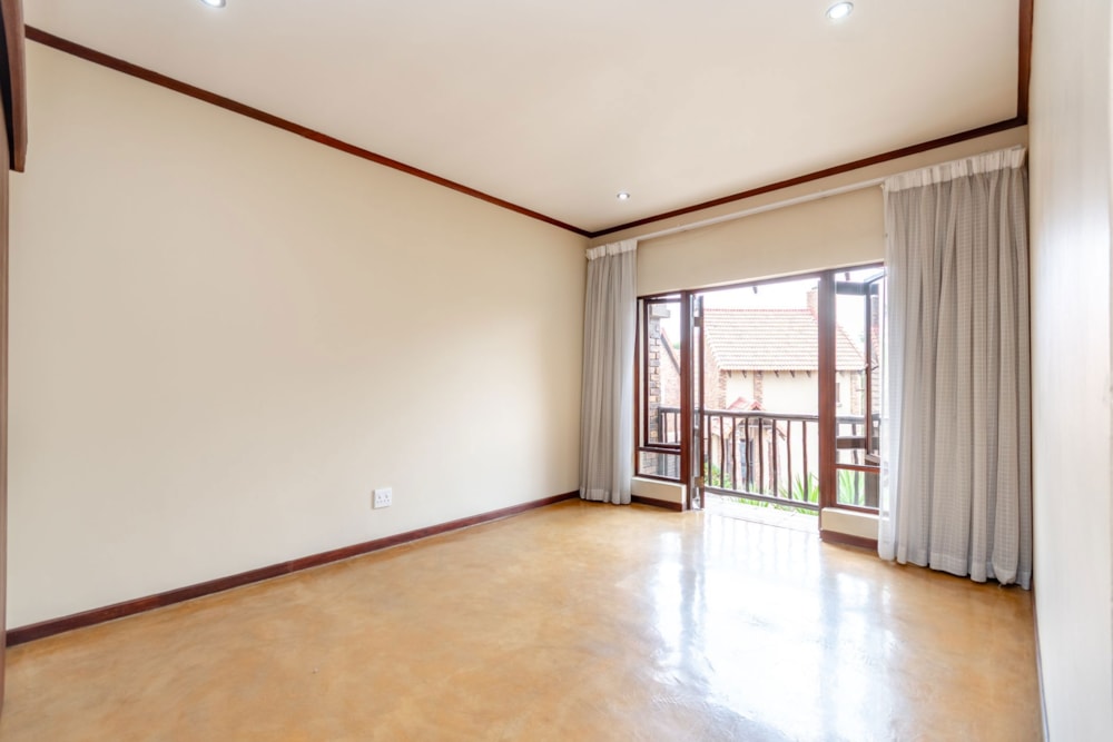 Apartment for sale in Glen Marais - KTP1727496