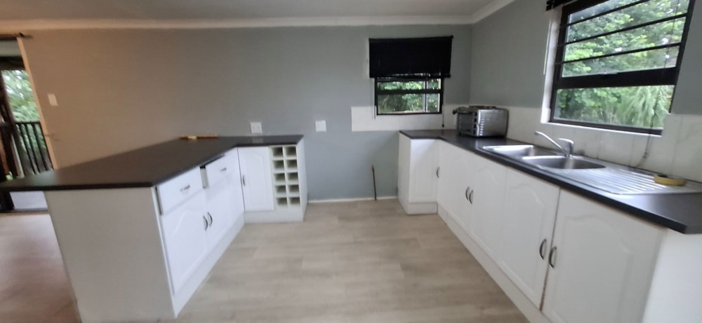 Garden cottage to rent in Kloof - 1KF1727891