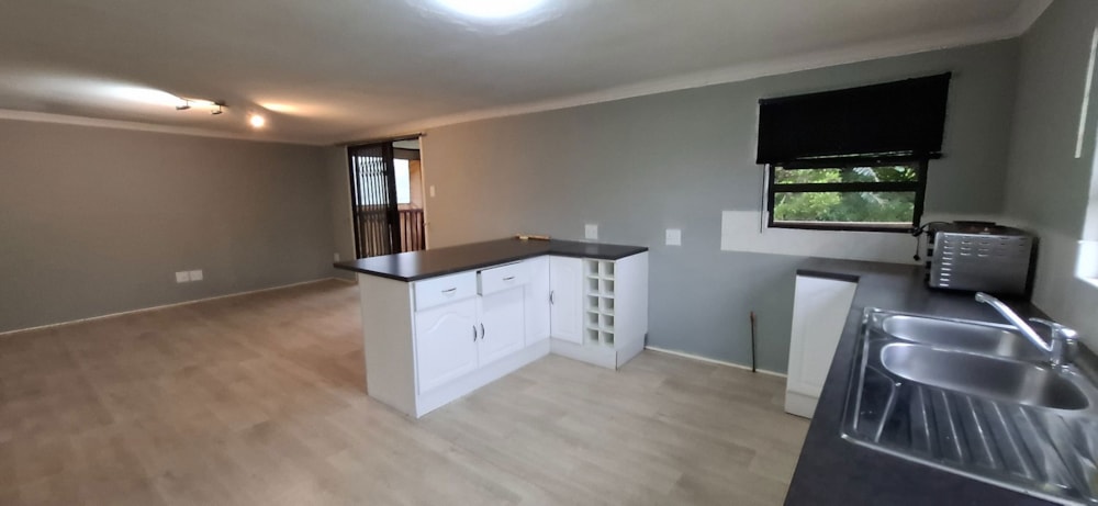 Garden cottage to rent in Kloof - 1KF1727891