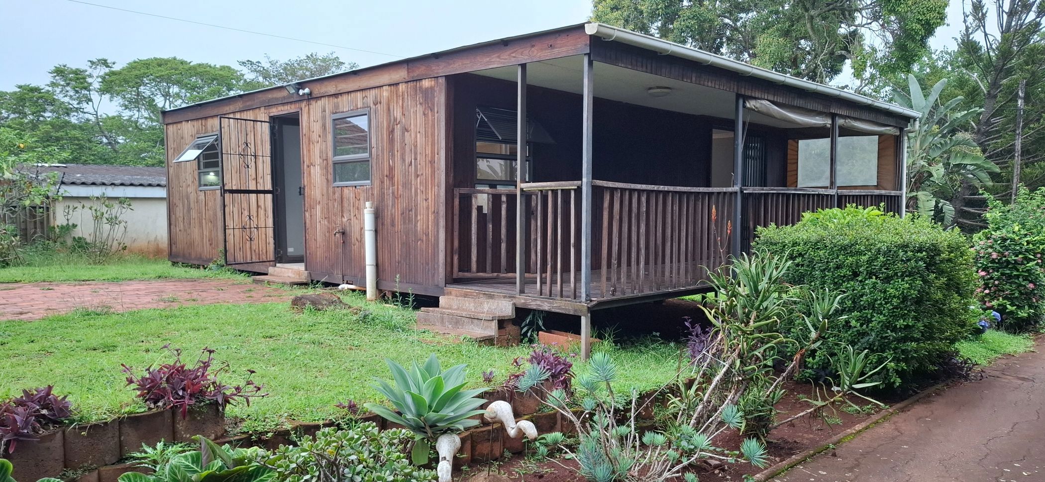 Garden cottage to rent in Kloof - 1KF1727891