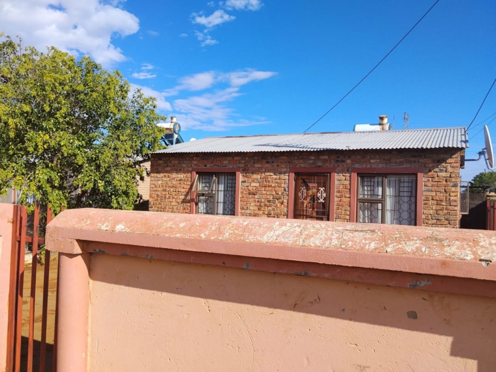 House for sale in Galeshewe - 1KJ1731527 House for sale in Galeshewe - 1KJ1731527