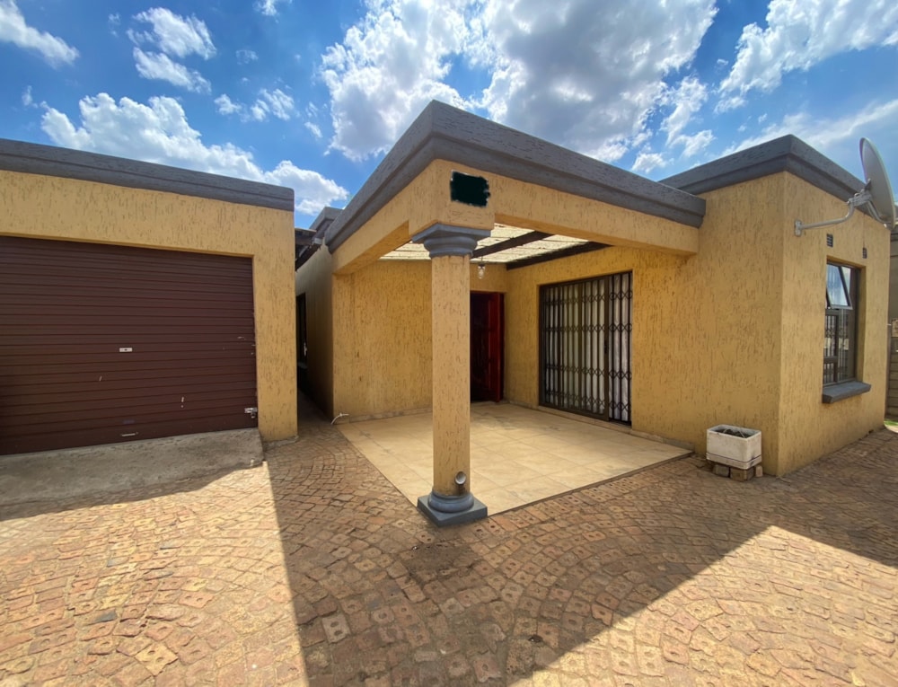 House for sale in Tsakane - 1BJ1731123