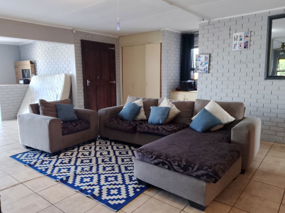 Double-storey house for sale in Uvongo - 1PSH1728815