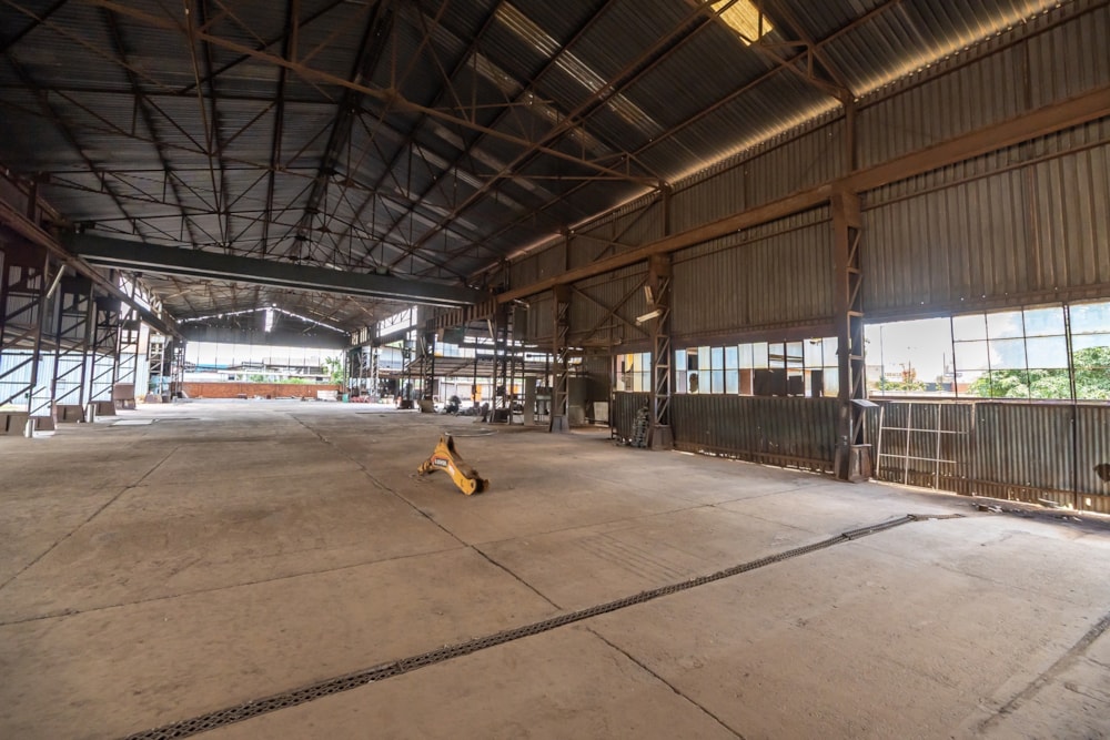 Commercial industrial property for sale in Ardbennie, Zimbabwe - 3ZB1729419