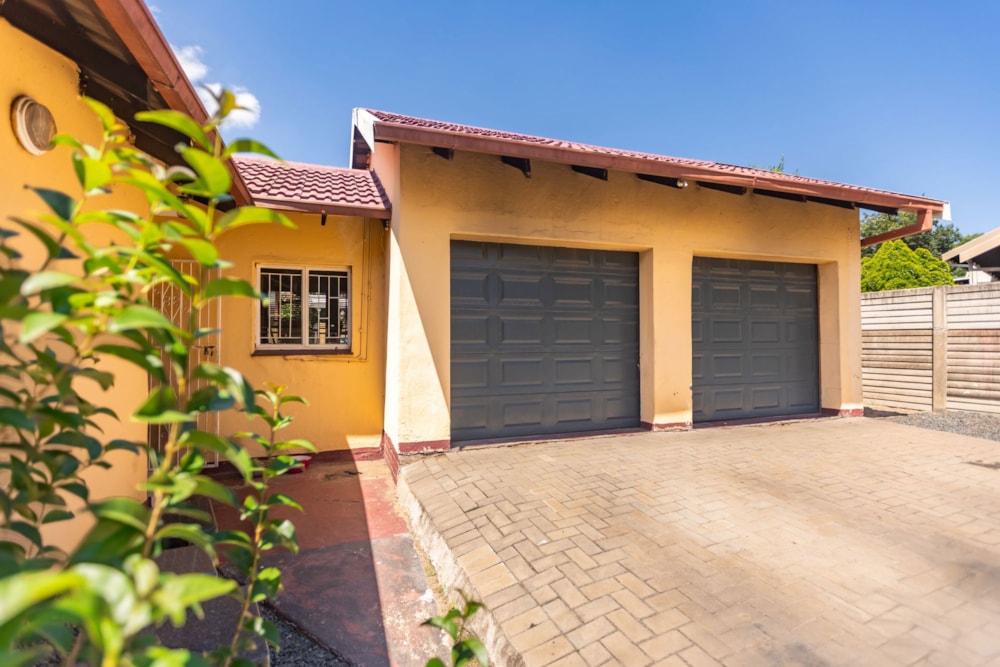 House for sale in Pioneer Park - 1NW1729300