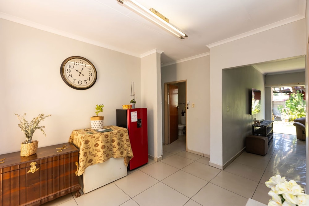 House for sale in Pioneer Park - 1NW1729300