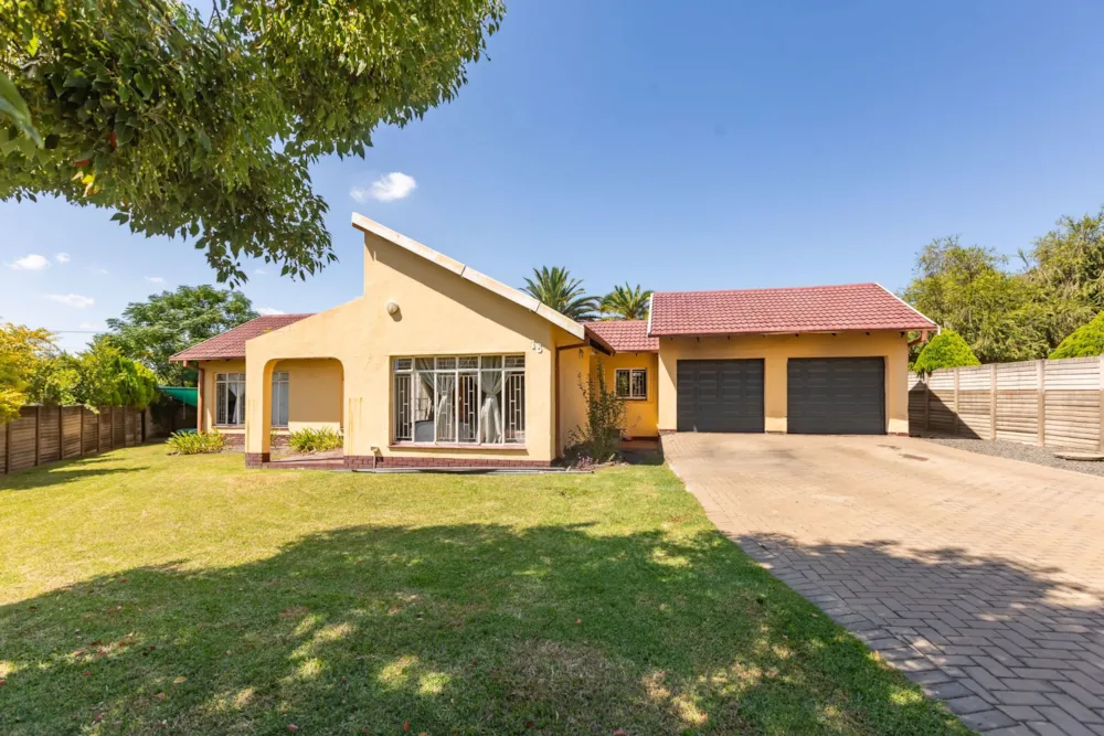 House sold in Pioneer Park - 1NW1729300