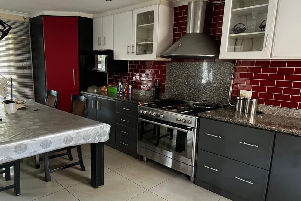 House for sale in Shallcross - 1WB1729608