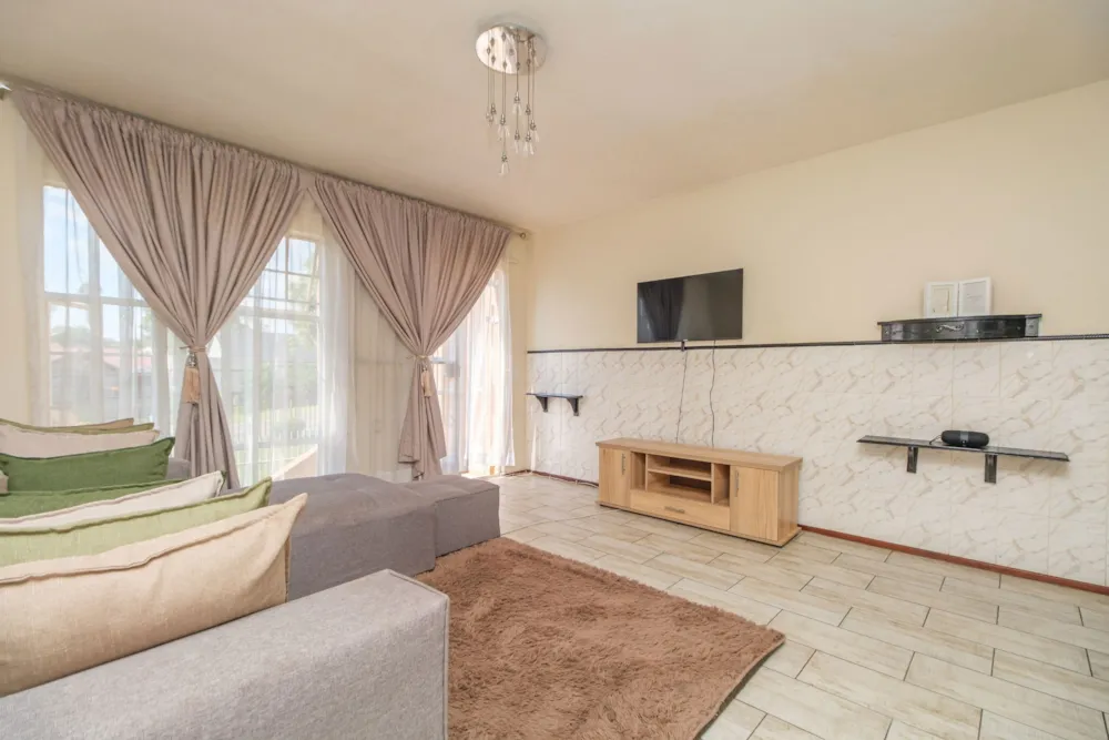 Townhouse for sale in Lindhaven - RAN1728681 Townhouse for sale in Lindhaven - RAN1728681