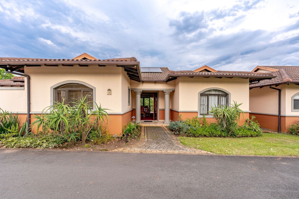 Townhouse for sale in Le Domaine Estate - 1KF1729408