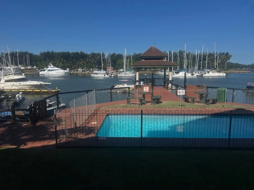Bachelor apartment for sale in Meer en See - 1RY1728700 Bachelor apartment for sale in Meer en See - 1RY1728700