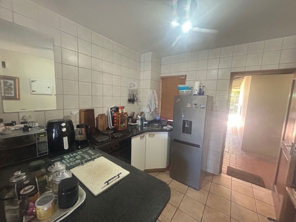 Bachelor apartment for sale in Meer en See - 1RY1728700 Bachelor apartment for sale in Meer en See - 1RY1728700