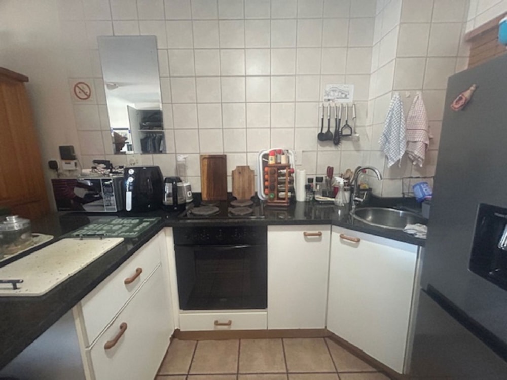 Bachelor apartment for sale in Meer en See - 1RY1728700 Bachelor apartment for sale in Meer en See - 1RY1728700