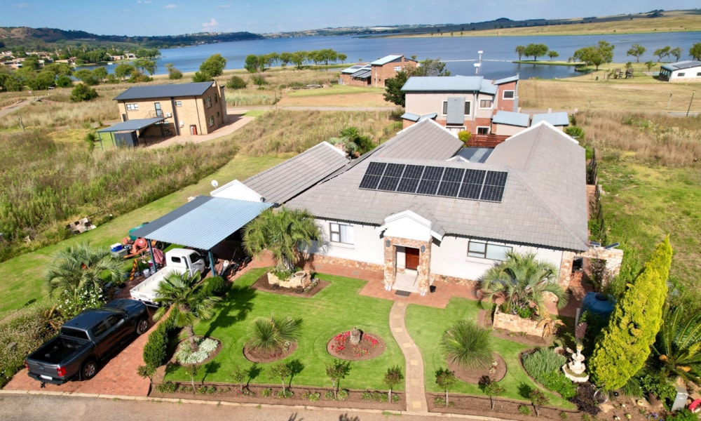 Security estate home for sale in Summer Place Estate - PRN1730119